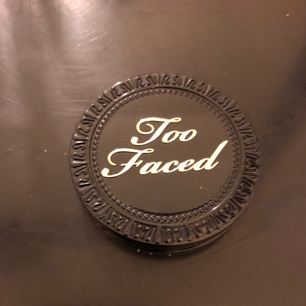 Too FacedBronzer - Picture 2 of 8